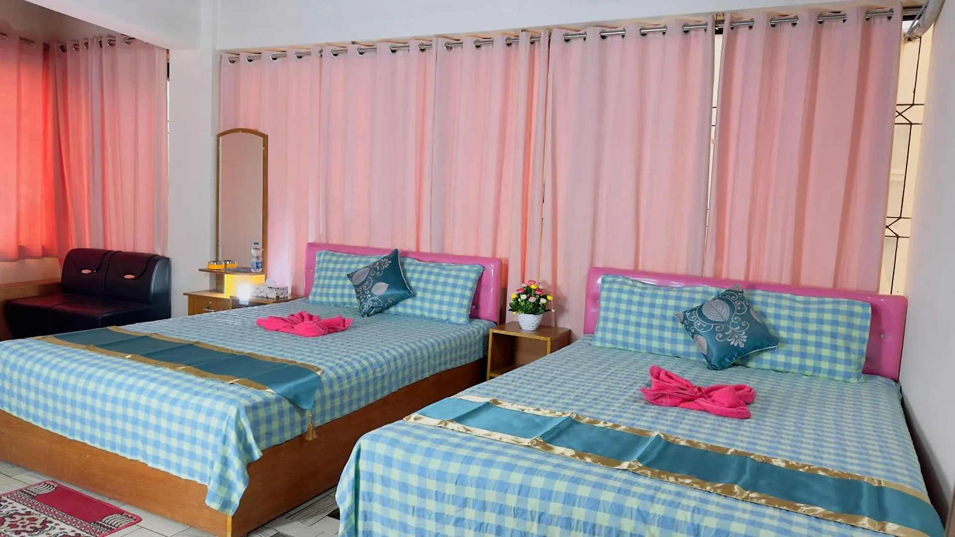 Dhanmondi Lake View Hotel Dakka 2*,  Bangladeş